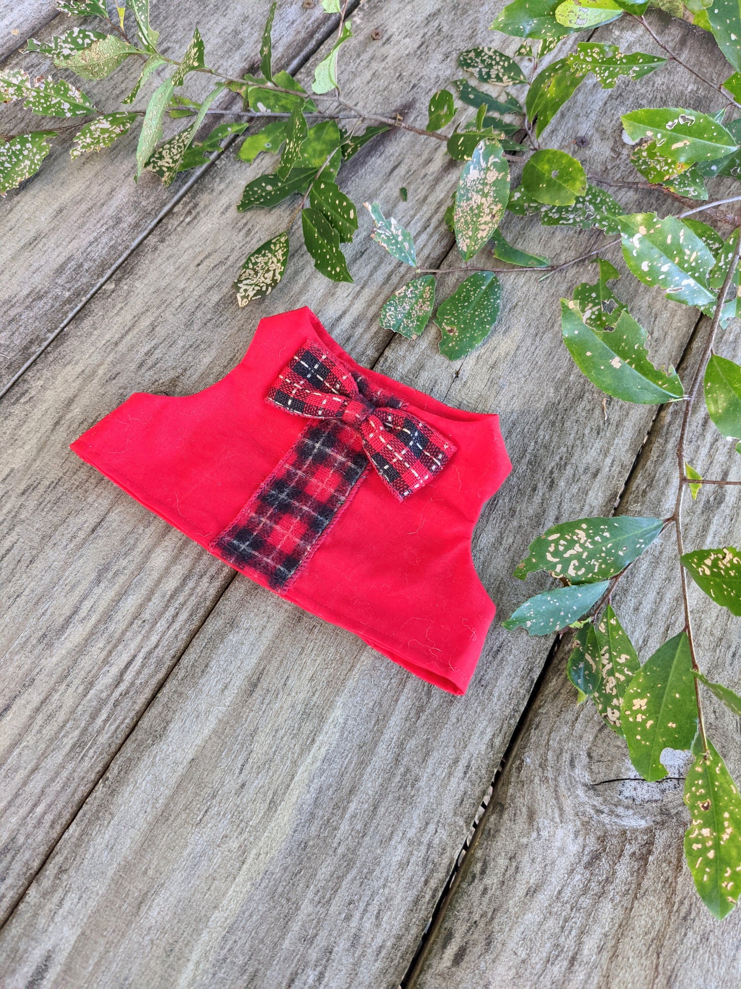 Red elegant cat jacket for cat