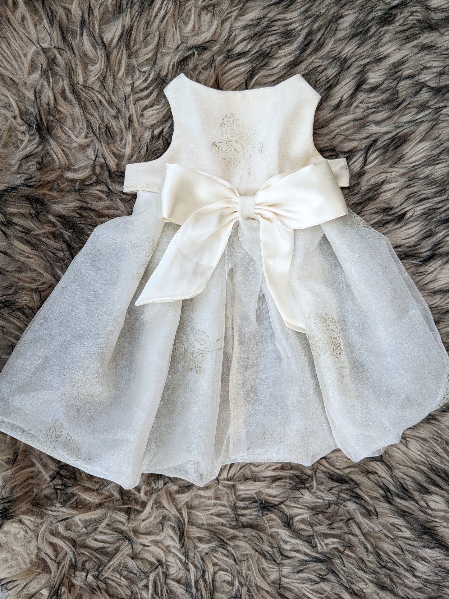 Cat ivory wedding dress for cat