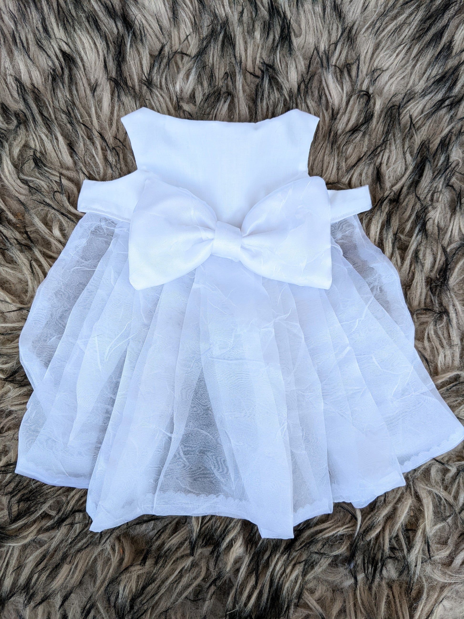 White cat wedding dress for cat