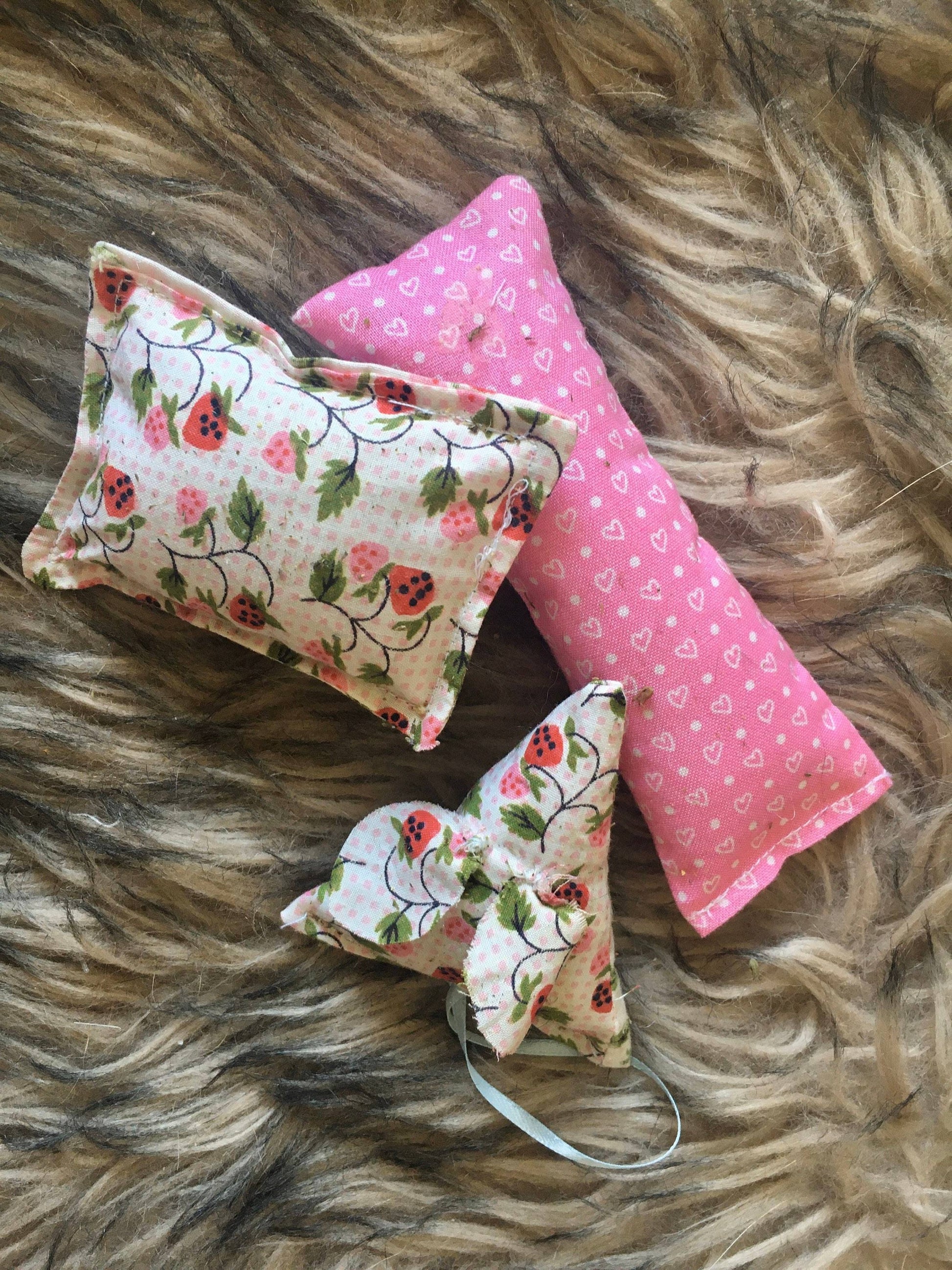 cute organic catnip cat toy set with mouse for cat