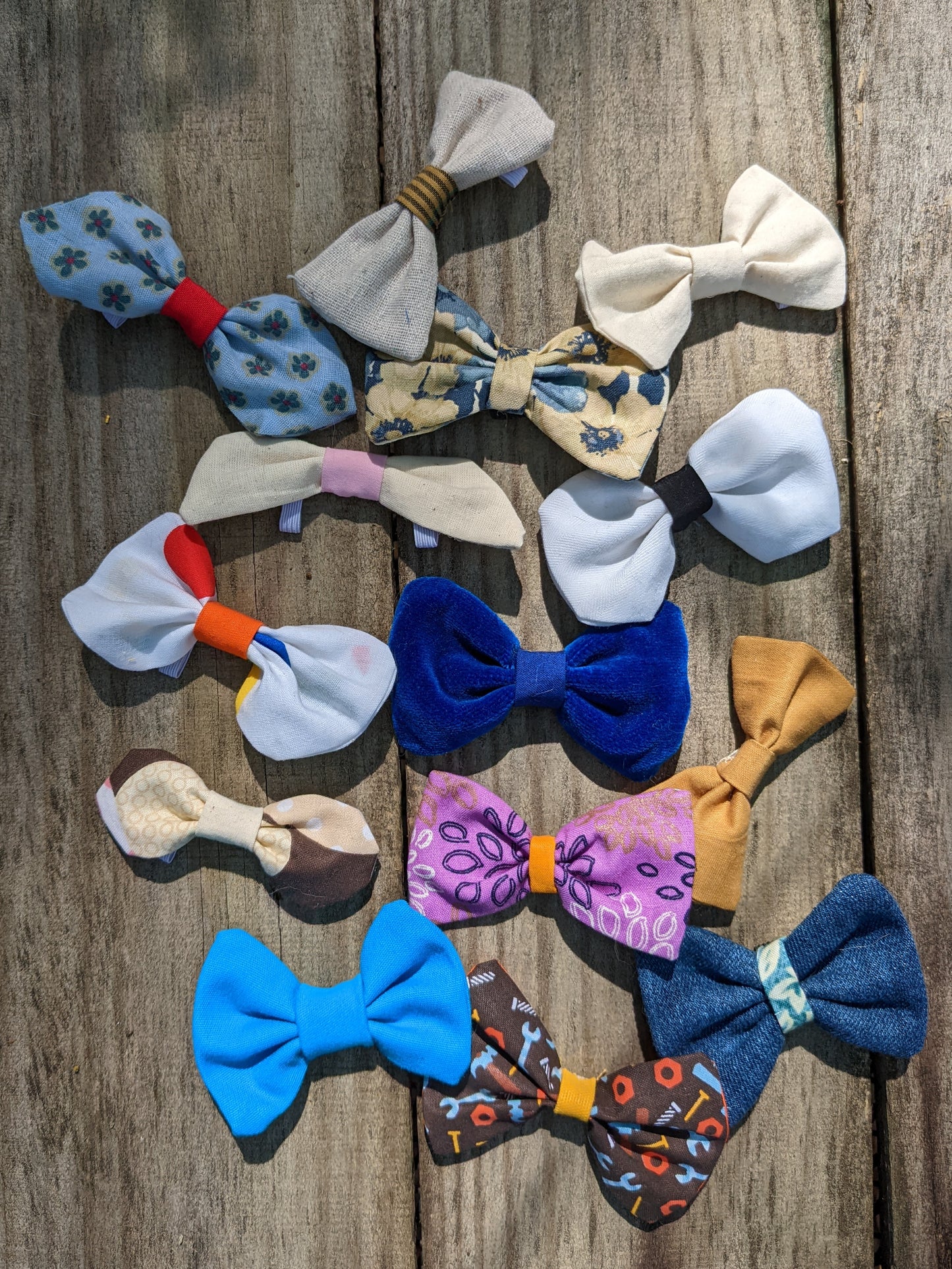 Small Slip On Bow Tie Collar Accessory for Cat